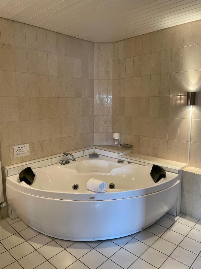 Hotel Baeren Suhr Арау Экстерьер фото