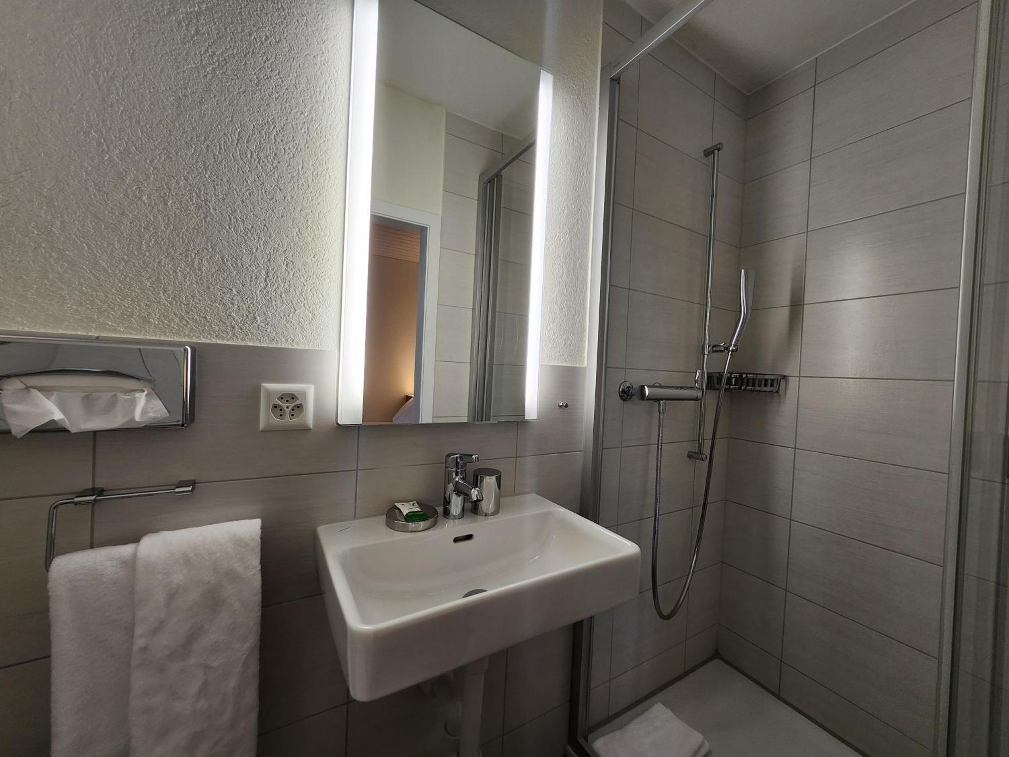 Hotel Baeren Suhr Арау Экстерьер фото